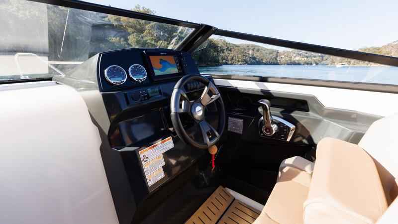 Quicksilver-675-Cruiser-Internal-7_large_2_11zon